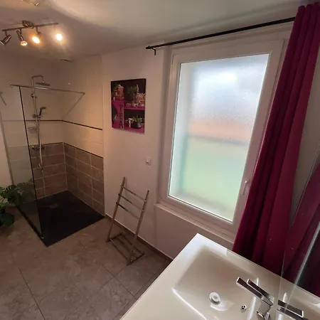 Aux Chti Bains Lägenhet
